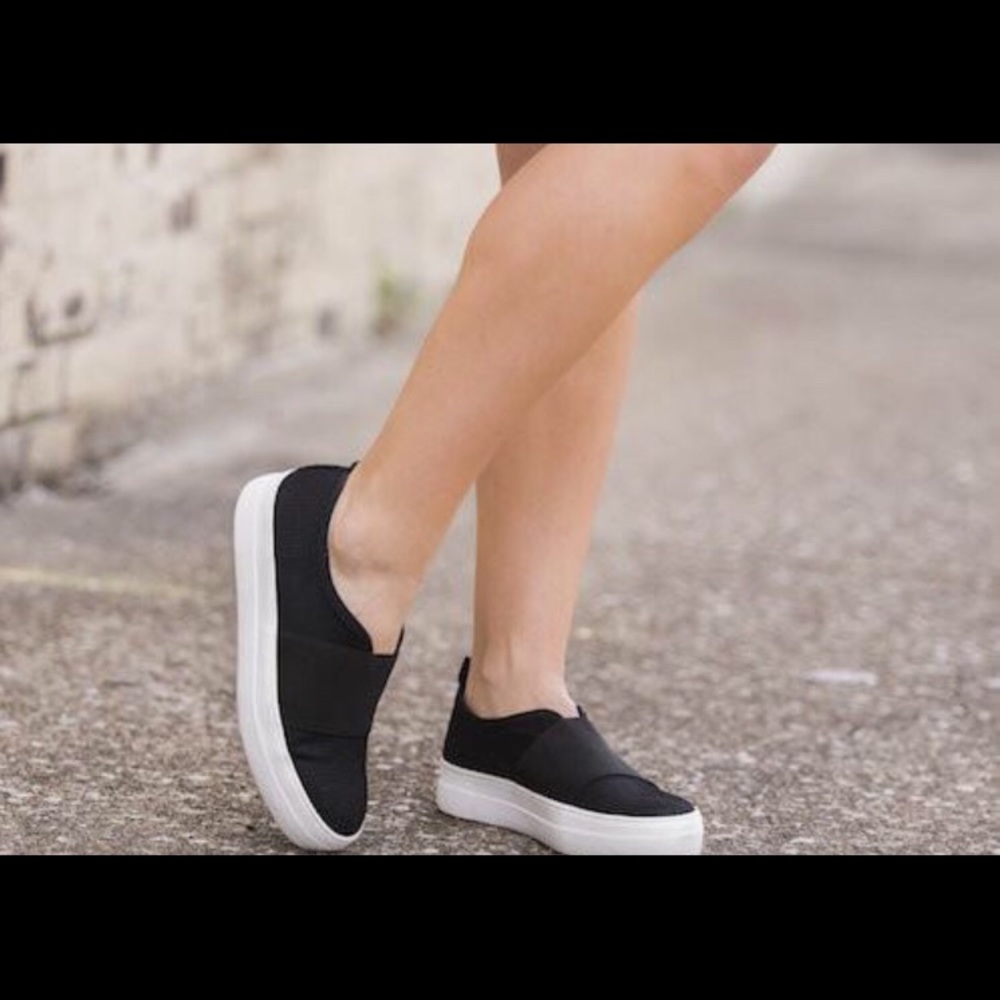 Boutique sneakers